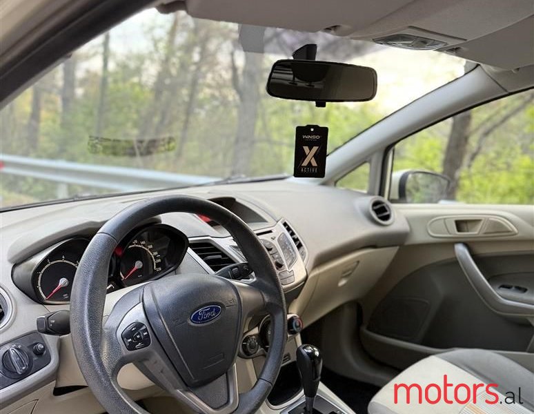 2009' Ford Fiesta photo #5