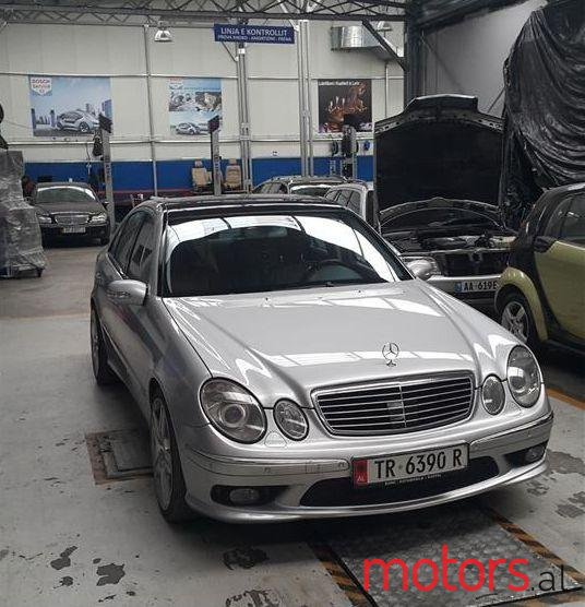 2003' Mercedes-Benz E 270 photo #1