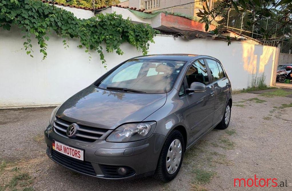 2006' Volkswagen Golf photo #1