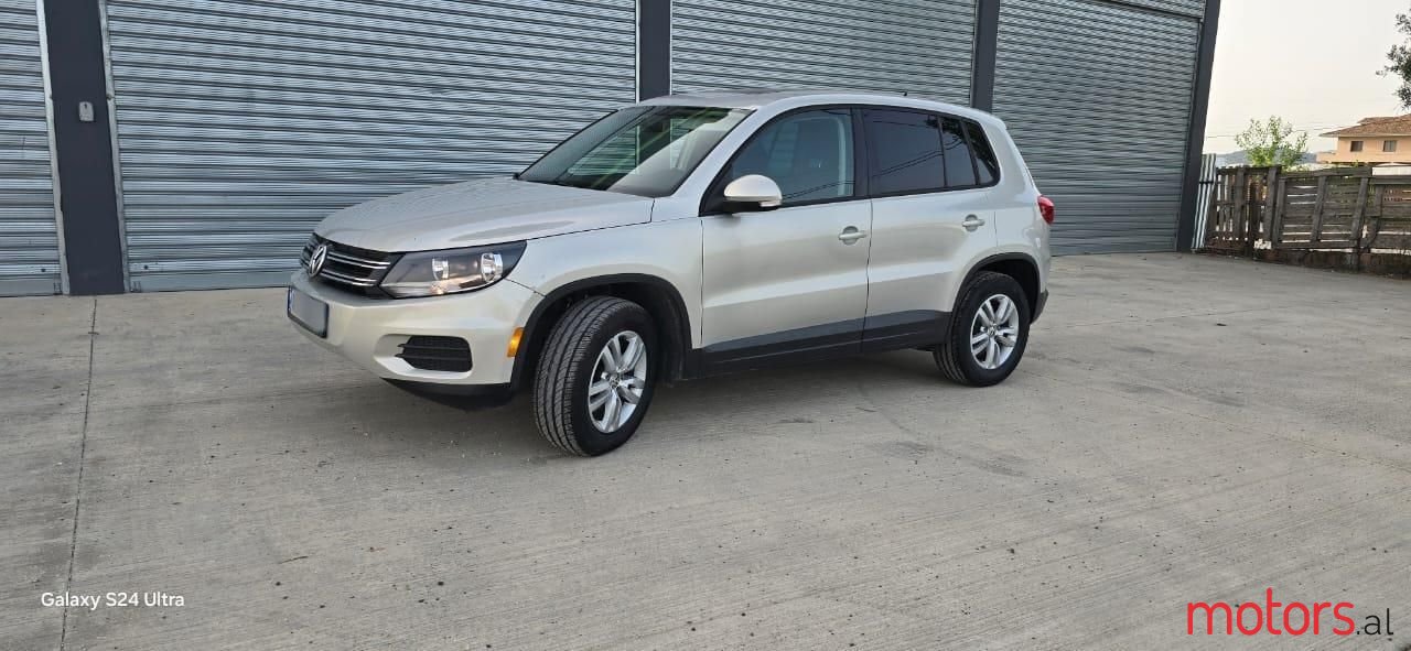 2013' Volkswagen Tiguan photo #1