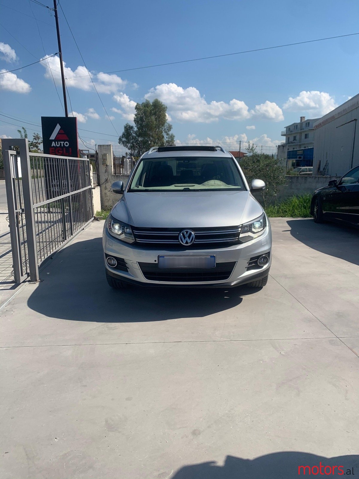 2013' Volkswagen Tiguan photo #1