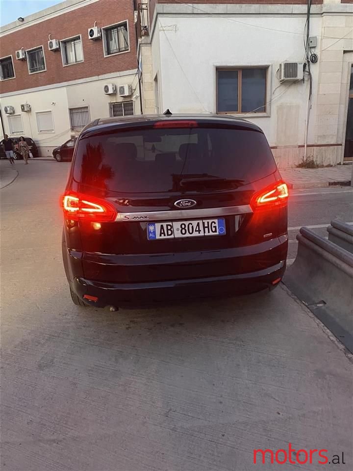 2011' Ford S-Max photo #4