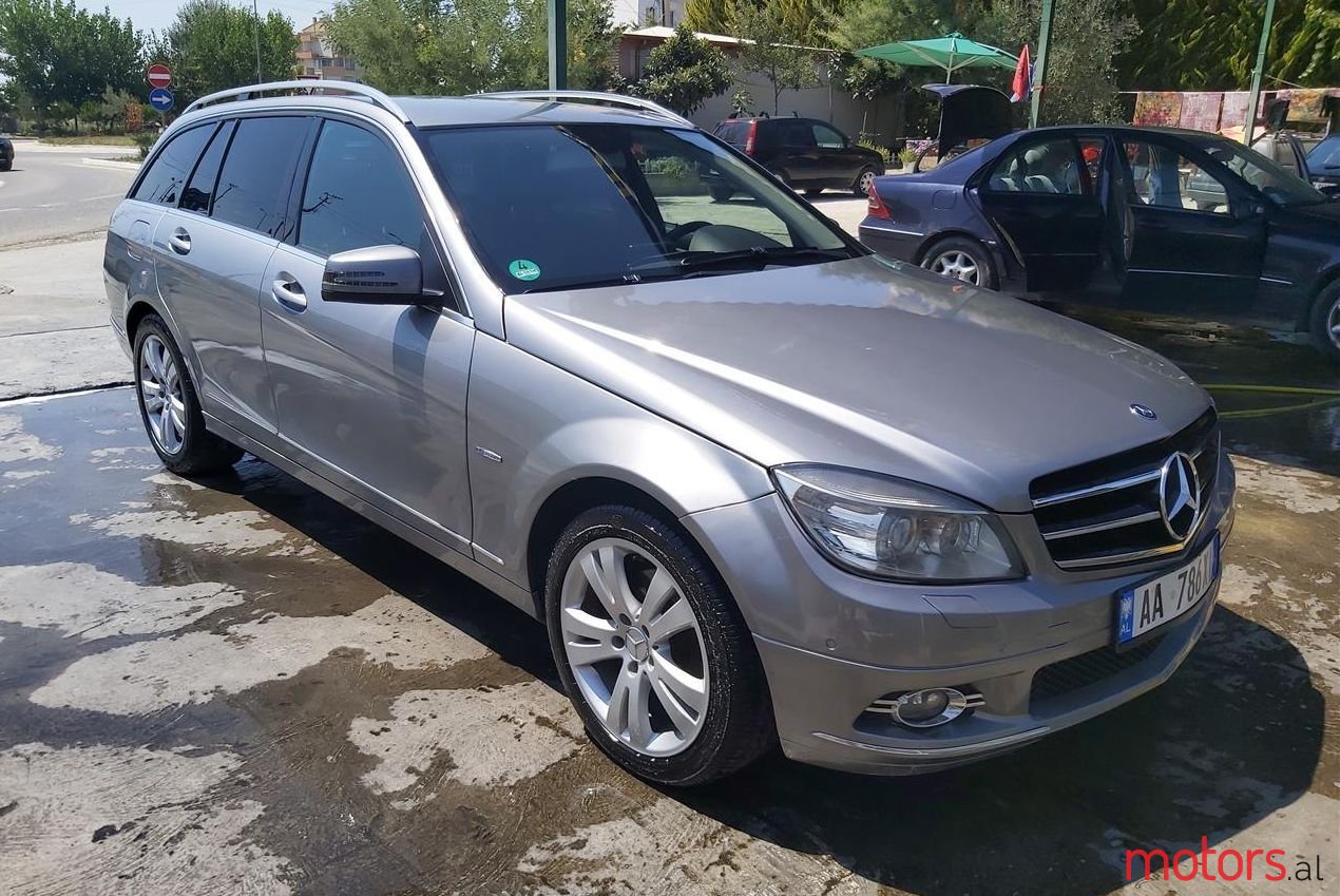 2011' Mercedes-Benz C 200 photo #1