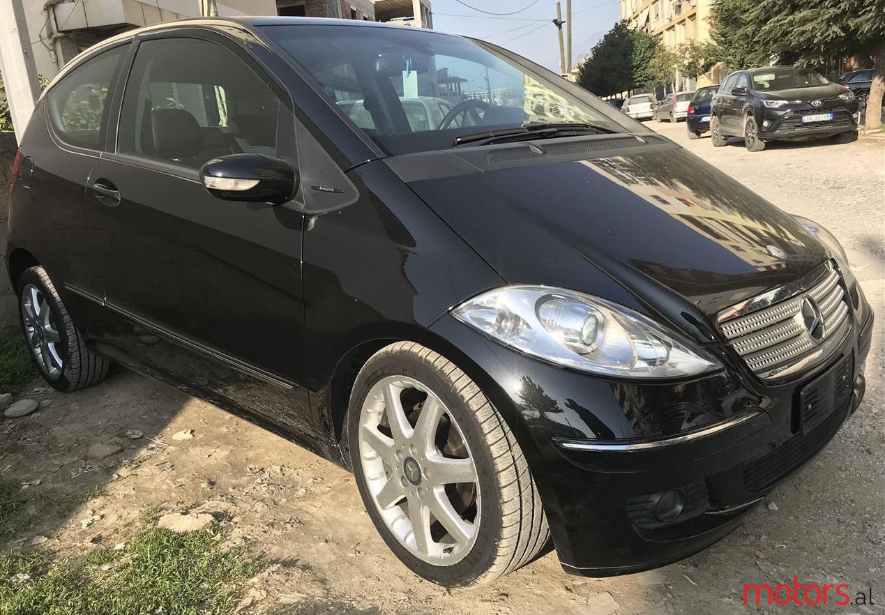 2008' Mercedes-Benz A 180 photo #1