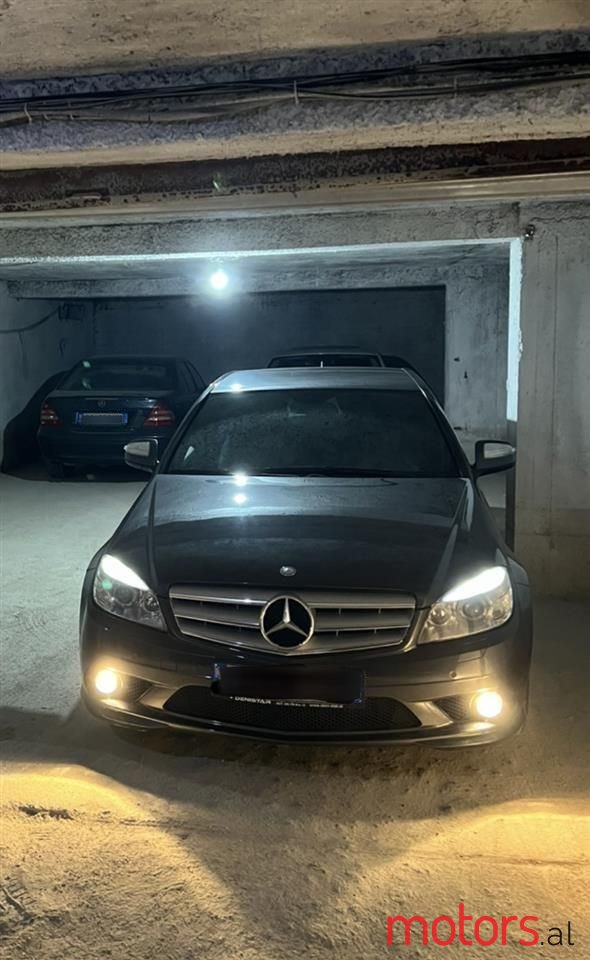 2008' Mercedes-Benz 220 photo #3