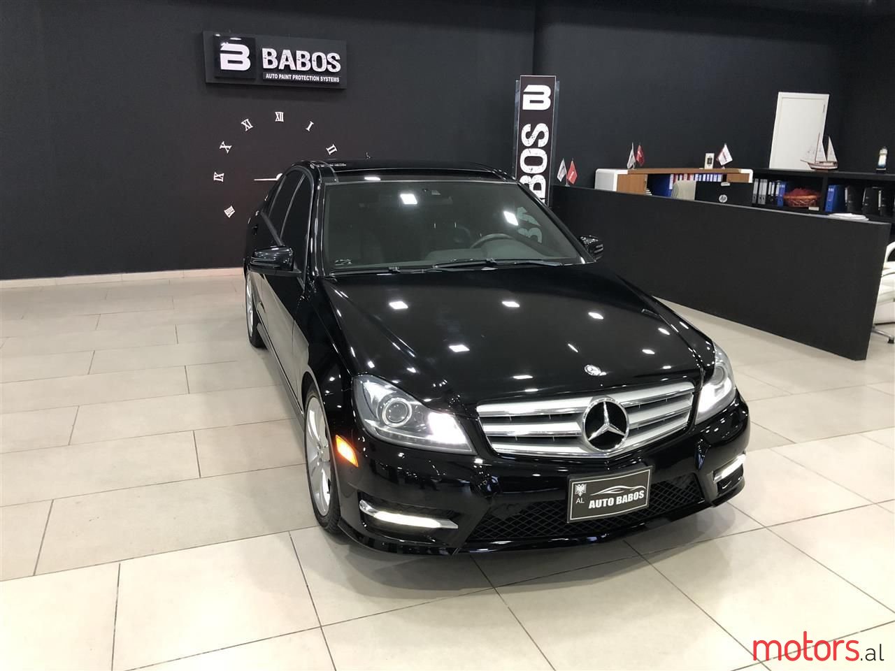2012' Mercedes-Benz C 300 photo #1