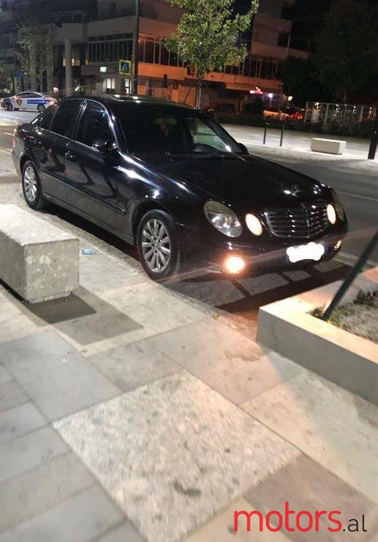 2006' Mercedes-Benz E 200 photo #1