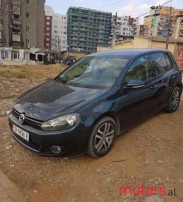 2010' Volkswagen Golf photo #1