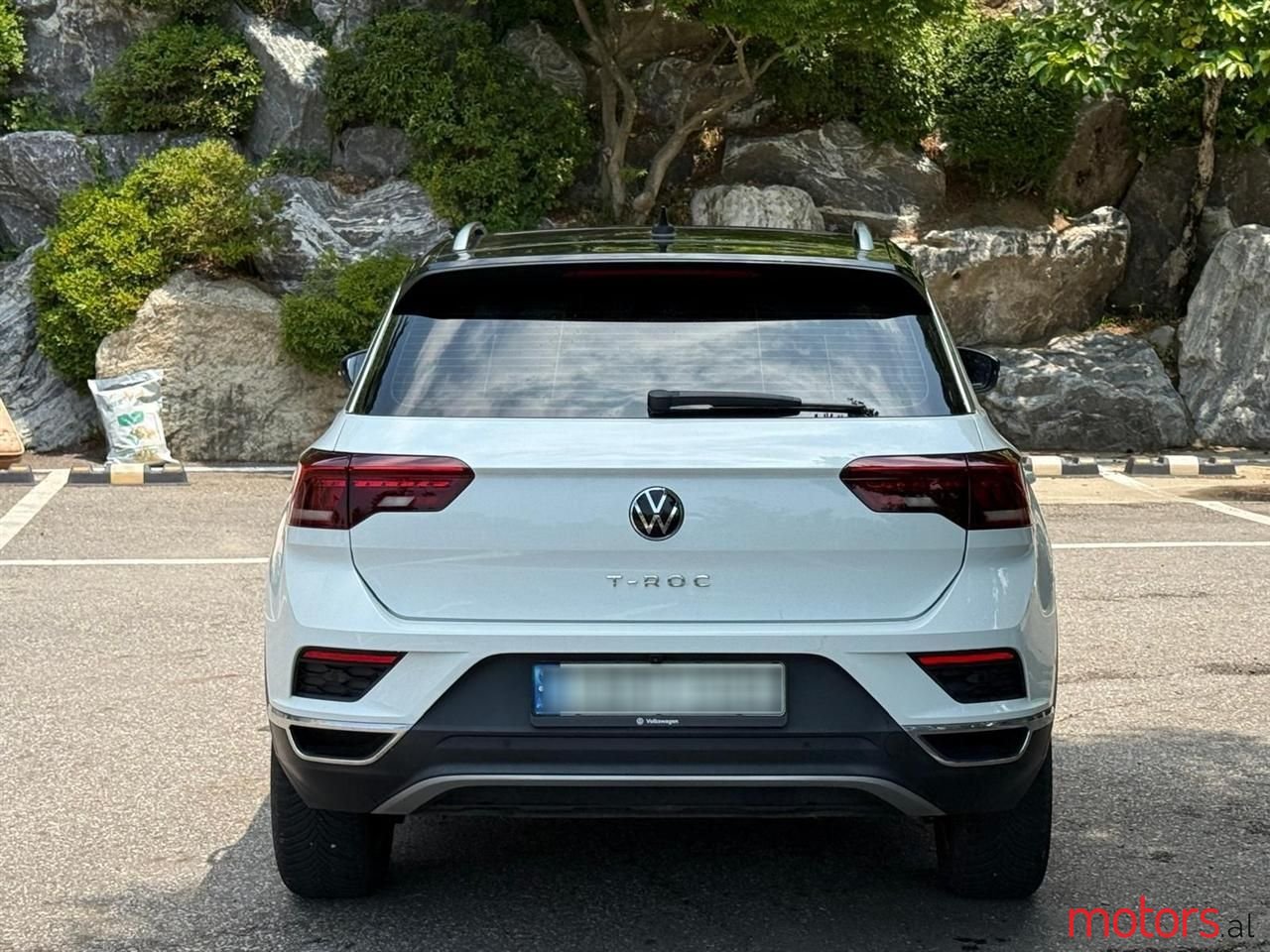 2022' Volkswagen T-Roc photo #2