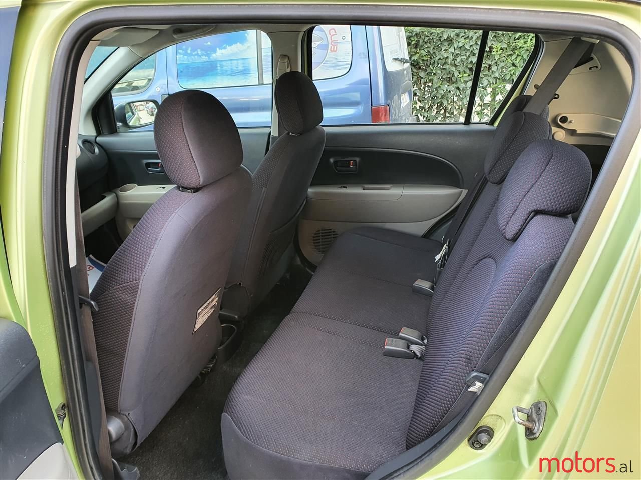 2005' Daihatsu Sirion photo #3