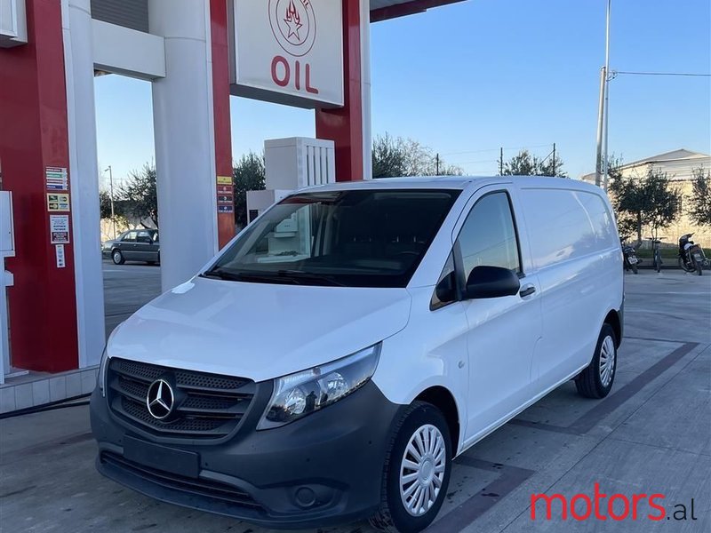 2018' Mercedes-Benz Vito photo #3