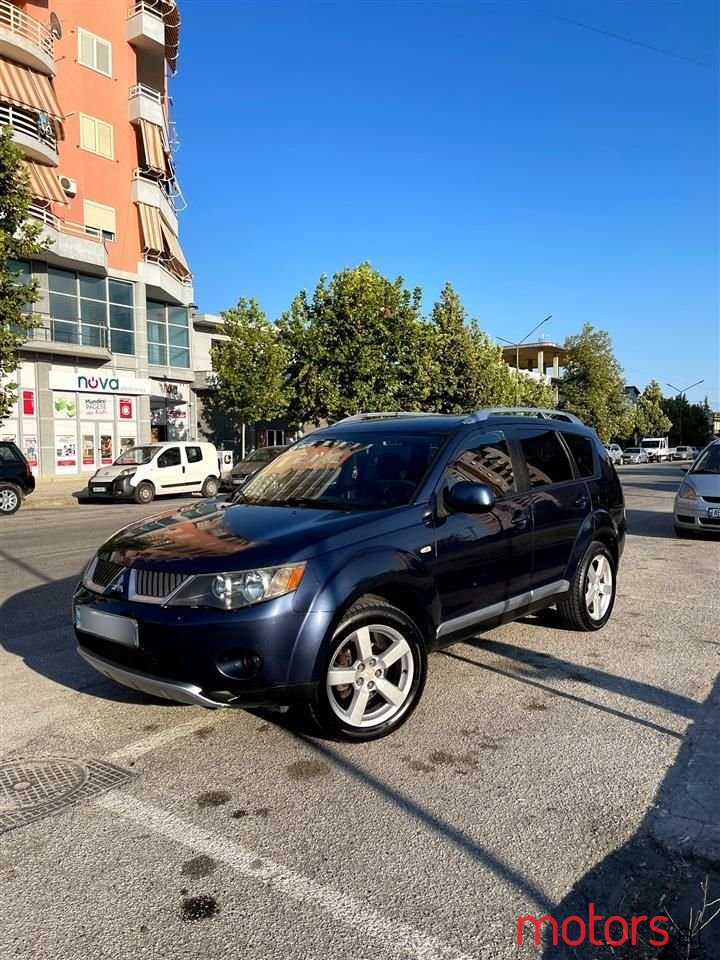 2007' Mitsubishi Outlander photo #1