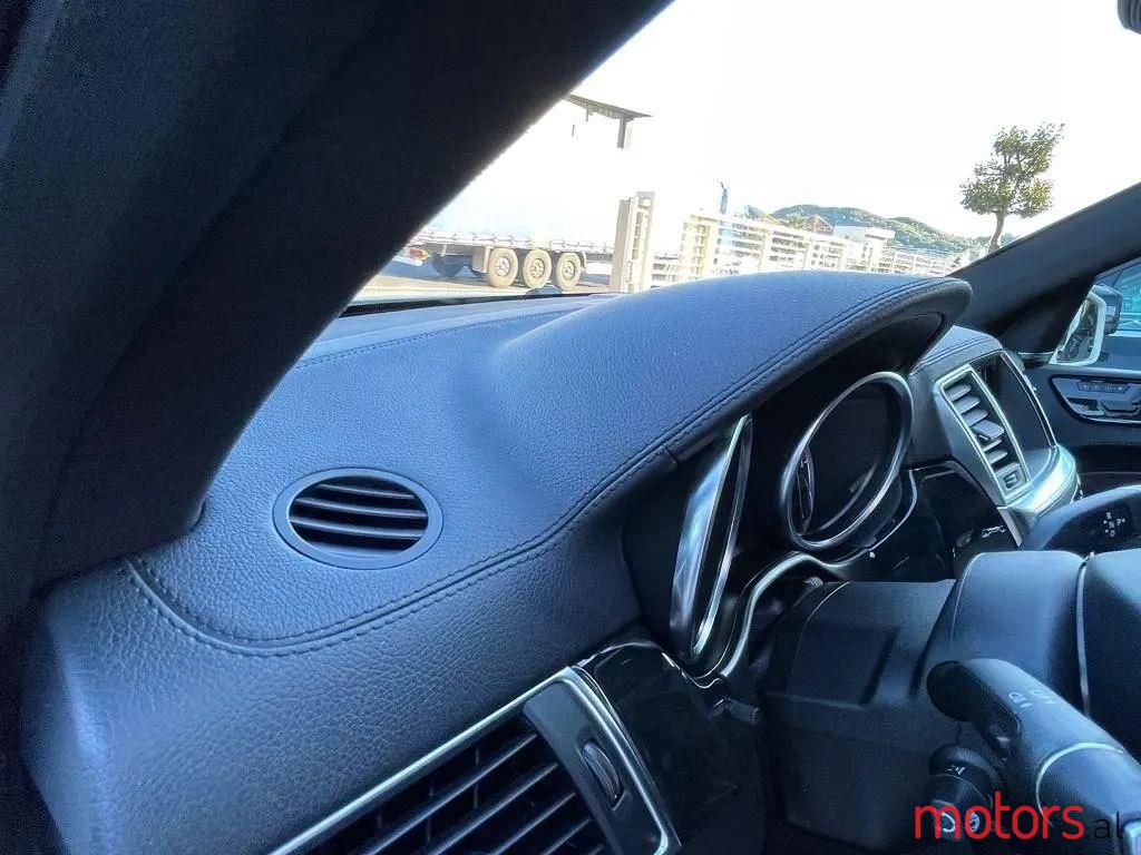 2012' Mercedes-Benz ML 350 photo #3