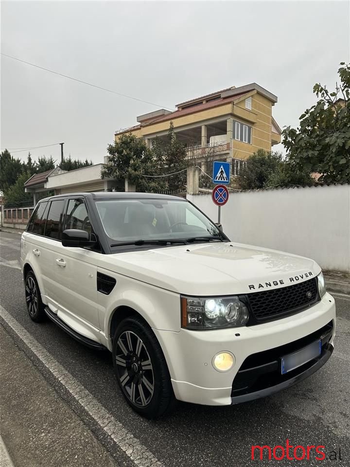 2011' Land Rover Range Rover Sport photo #4