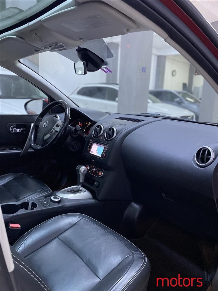 2012' Nissan Qashqai photo #2