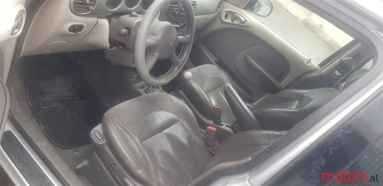 2002' Chrysler PT Cruiser photo #3