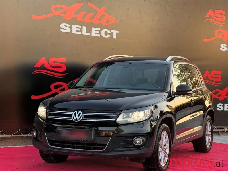 2013' Volkswagen Tiguan photo #1