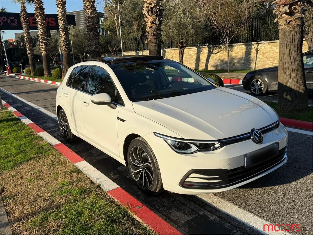 2021' Volkswagen Golf photo #1