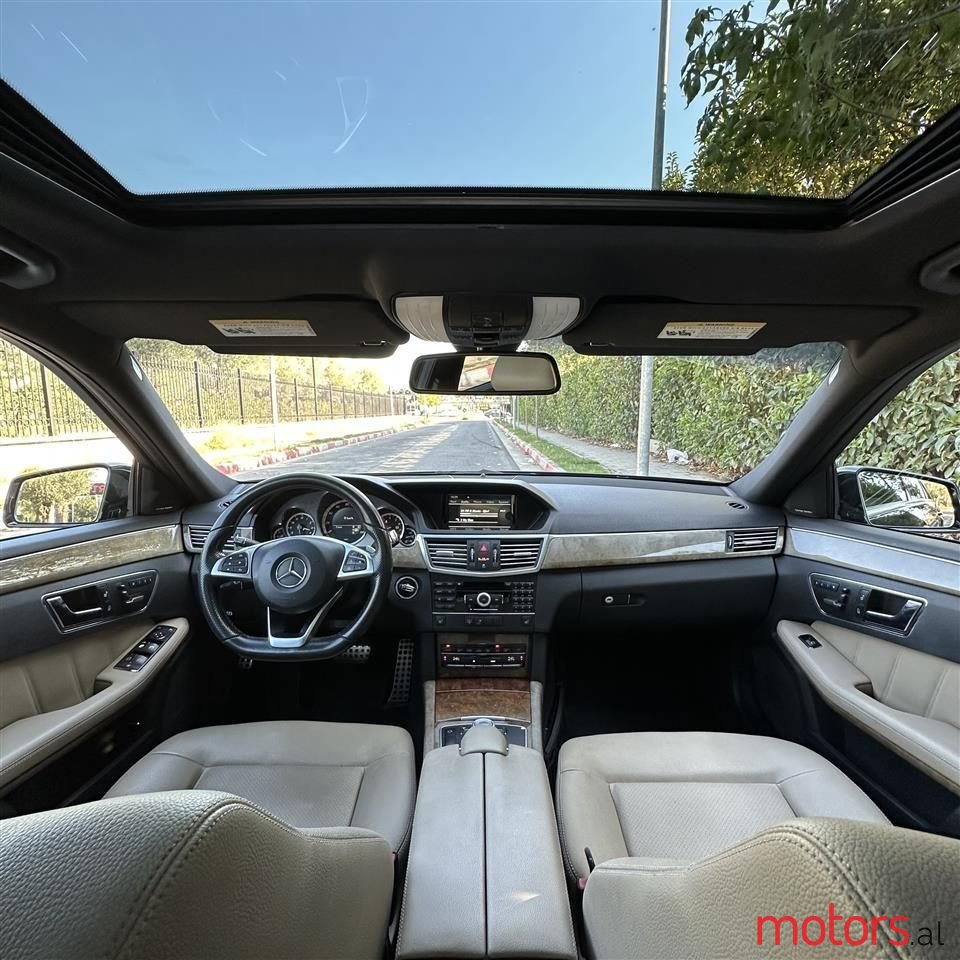 2011' Mercedes-Benz E 350 photo #4