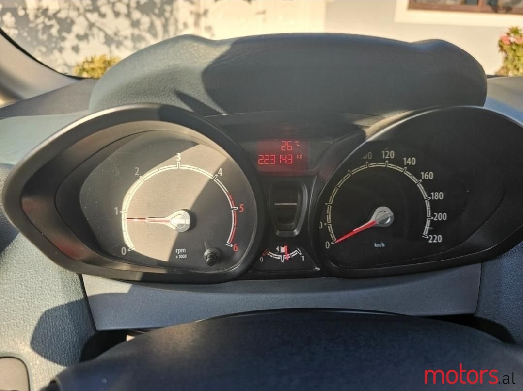 2009' Ford Fiesta photo #5