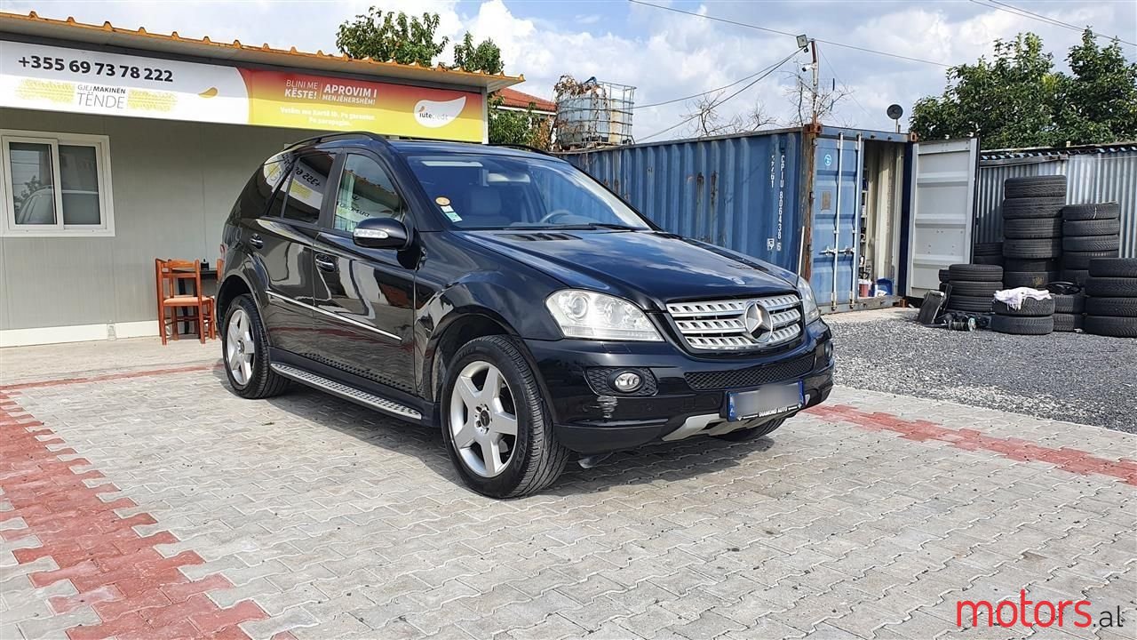 2005' Mercedes-Benz ML 320 photo #3