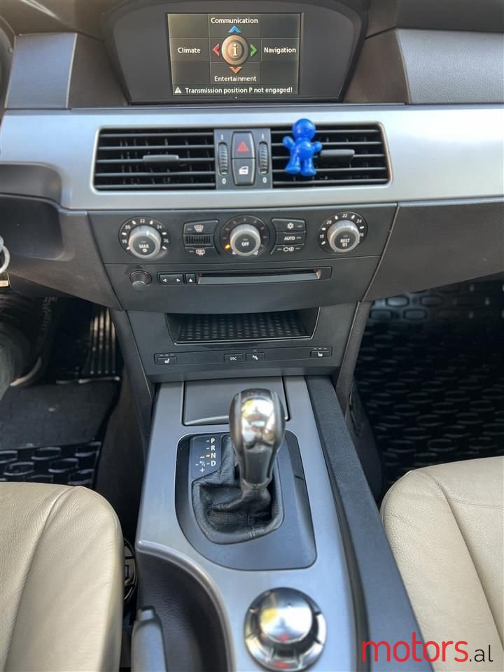 2005' BMW 520 photo #5