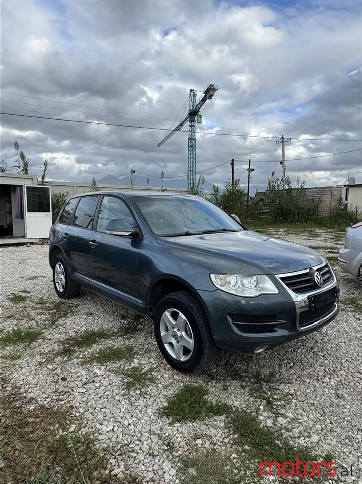 2007' Volkswagen Touareg photo #6