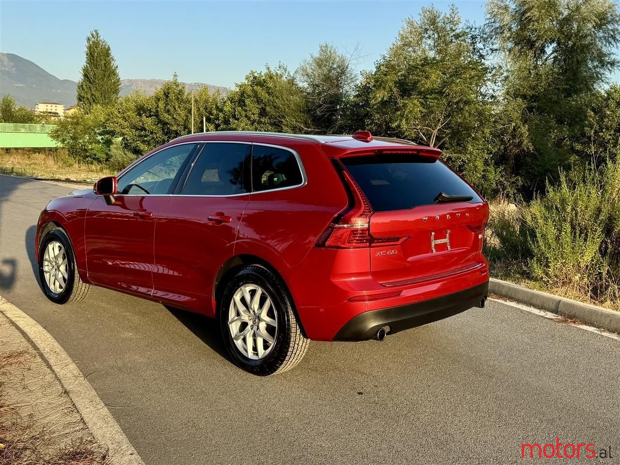 2019' Volvo Xc 60 photo #5