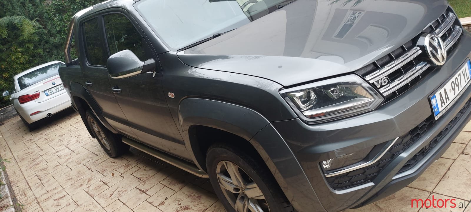 2019' Volkswagen Amarok photo #6