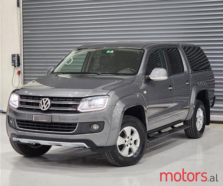 2015' Volkswagen Amarok photo #6