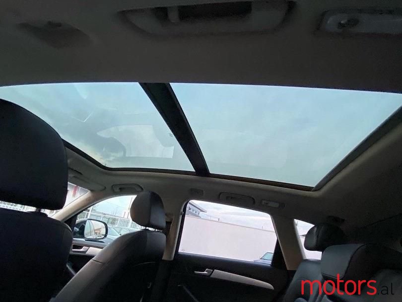 2011' Audi Q5 photo #6