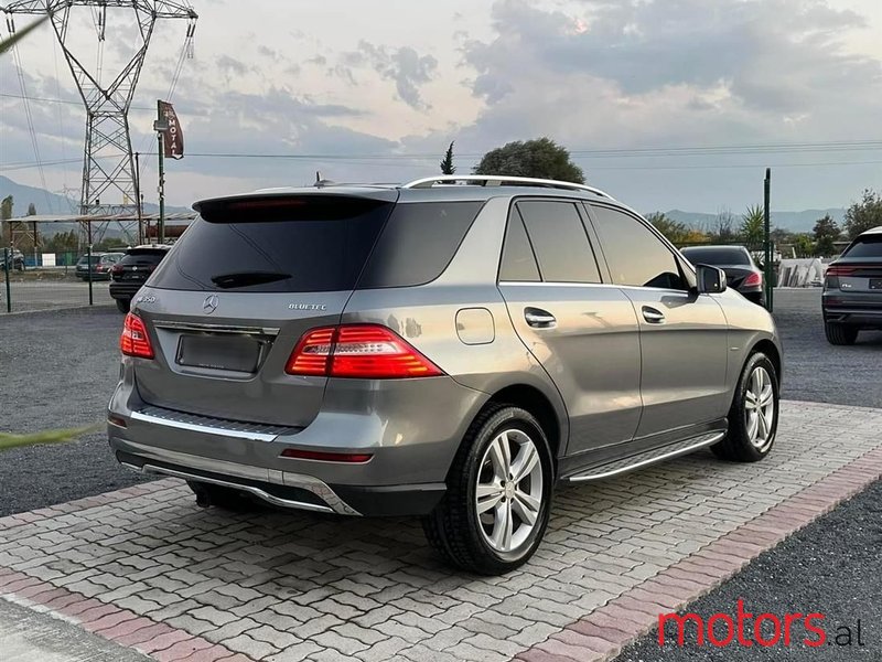 2013' Mercedes-Benz ML 350 photo #3