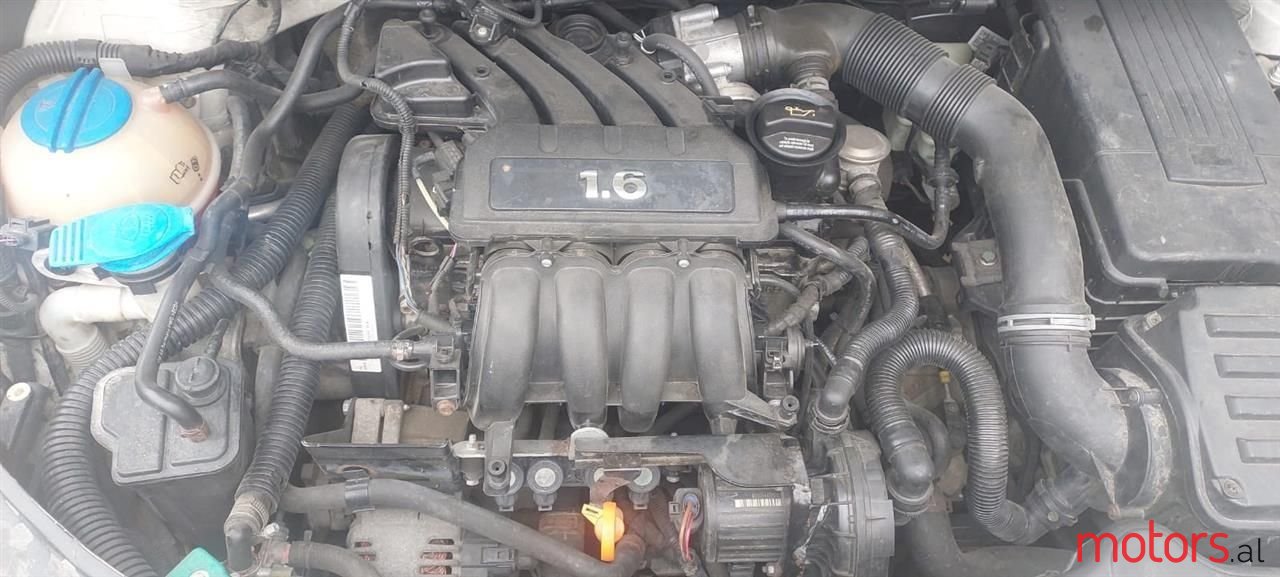 2006' Volkswagen Golf photo #6