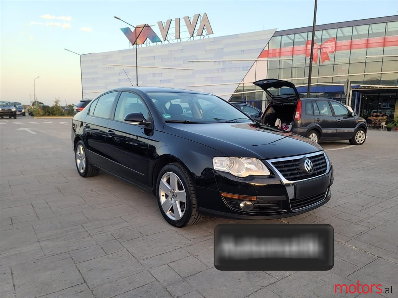 2008' Volkswagen Passat photo #1