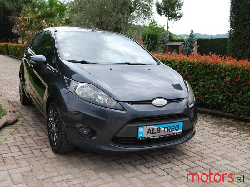 2010' Ford Fiesta photo #3