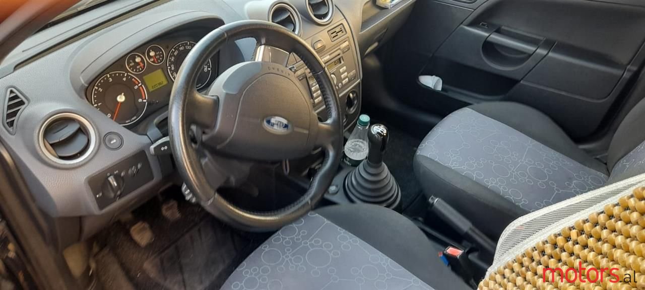 2008' Ford Fiesta photo #5