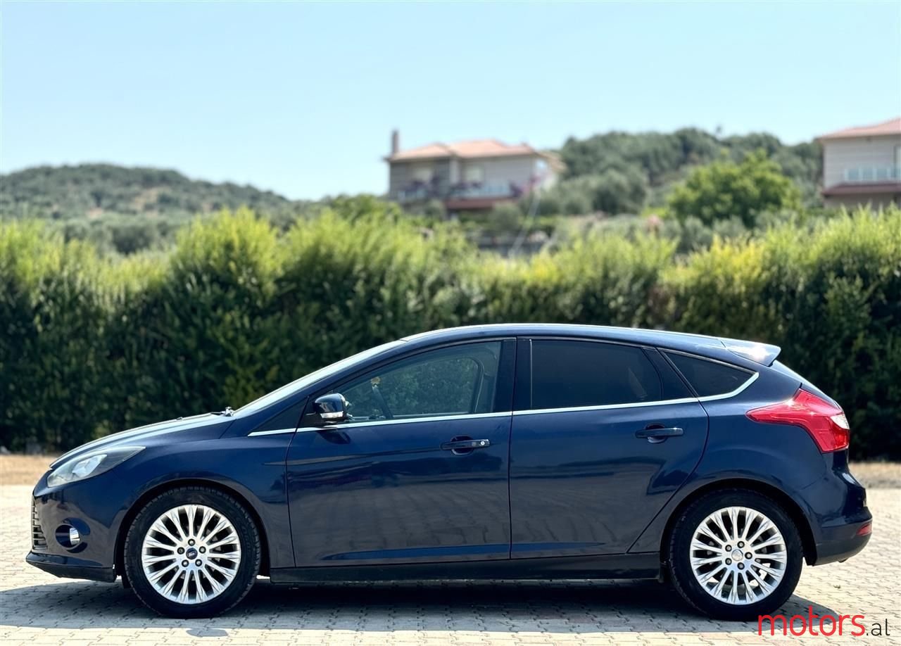 2012' Ford Focus photo #4