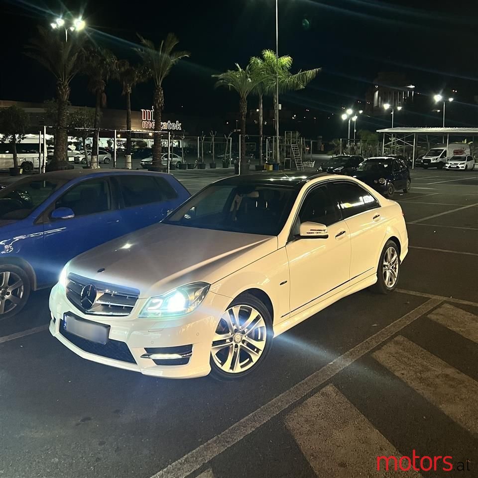 2012' Mercedes-Benz C 220 photo #1