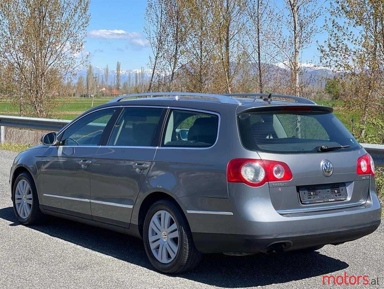 2006' Volkswagen Passat photo #3