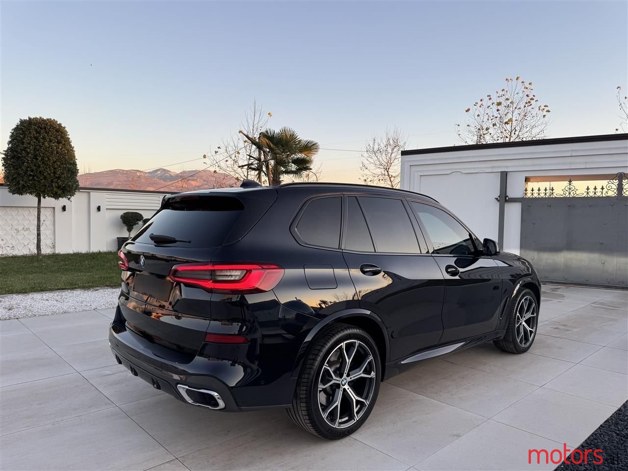 2020' BMW X5 photo #5