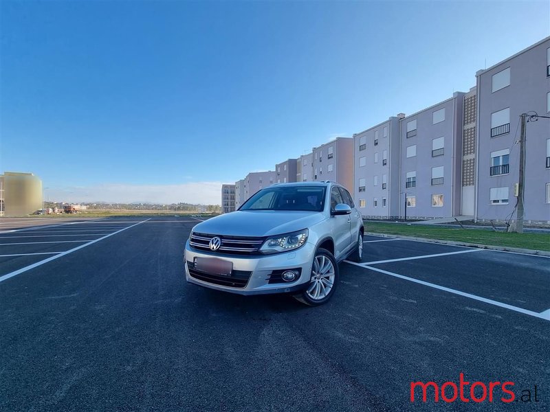 2013' Volkswagen Tiguan photo #3