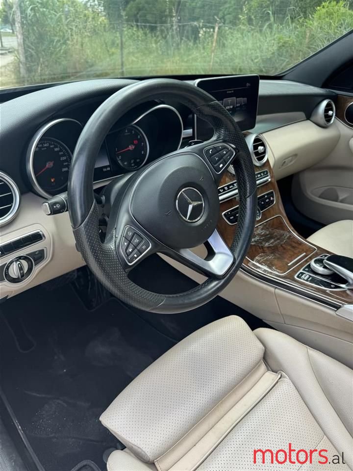 2016' Mercedes-Benz C 300 photo #2