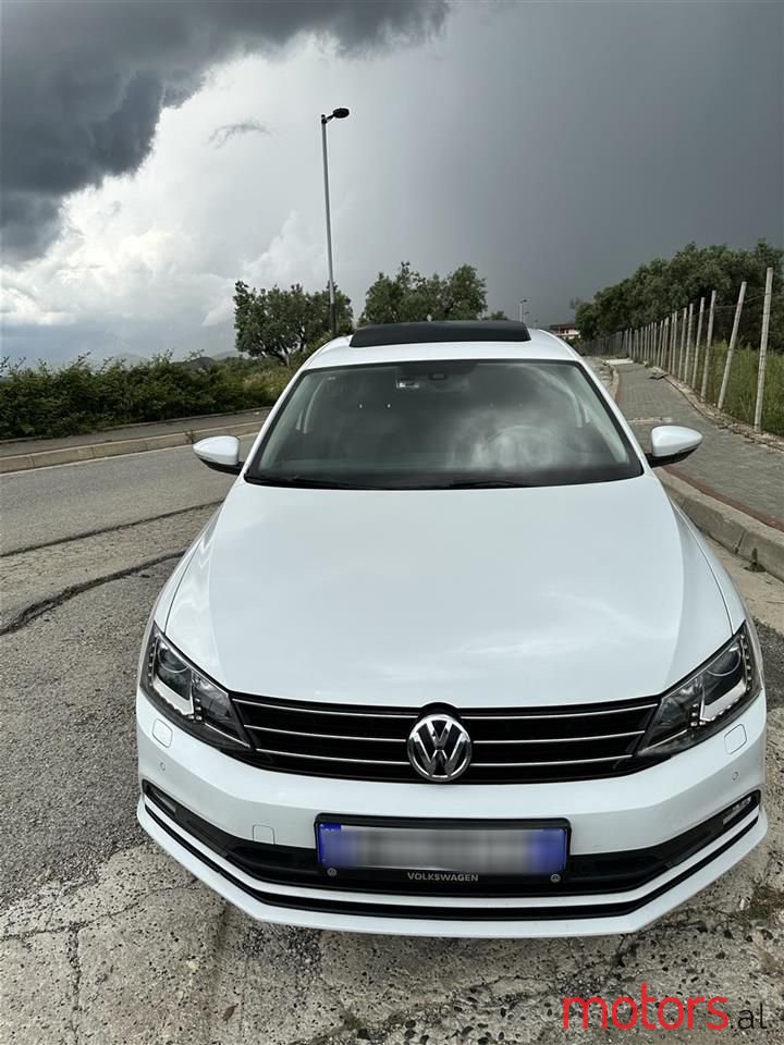 2015' Volkswagen Jetta photo #4