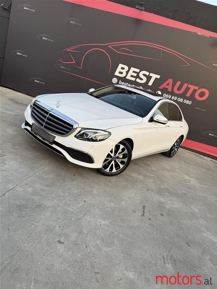 2016' Mercedes-Benz E 220 photo #2
