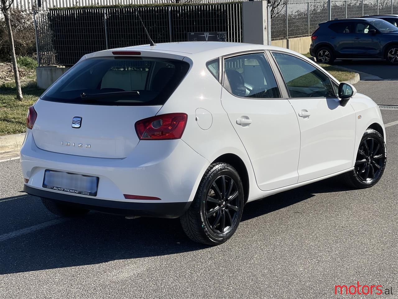 2010' SEAT Ibiza photo #5