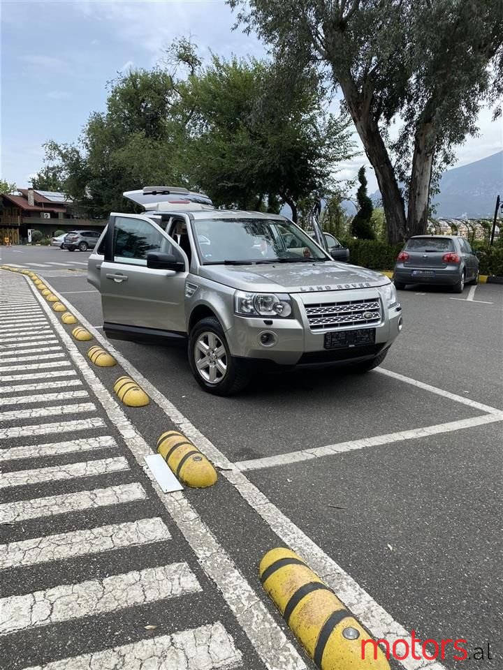 2010' Land Rover Freelander photo #4