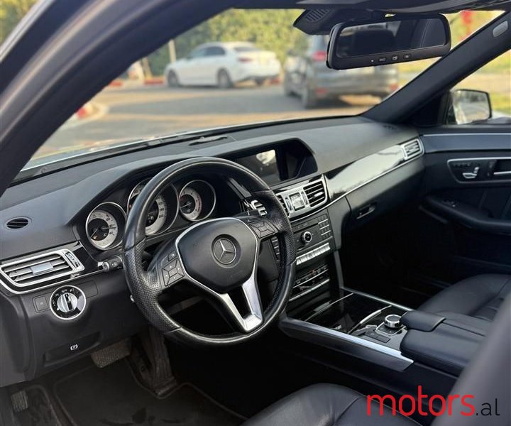 2016' Mercedes-Benz E 220 photo #4