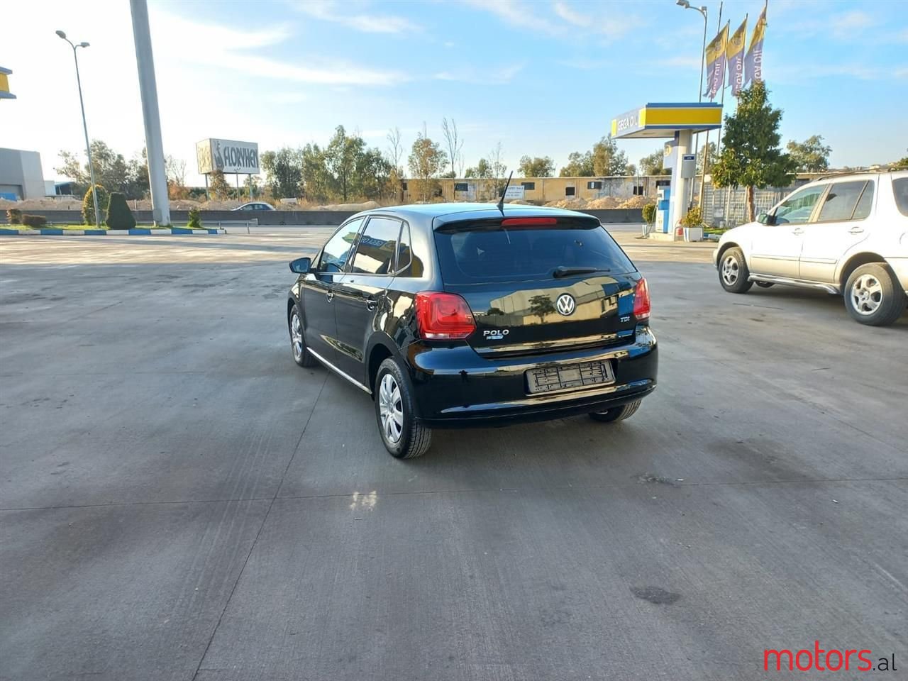 2013' Volkswagen Polo photo #2