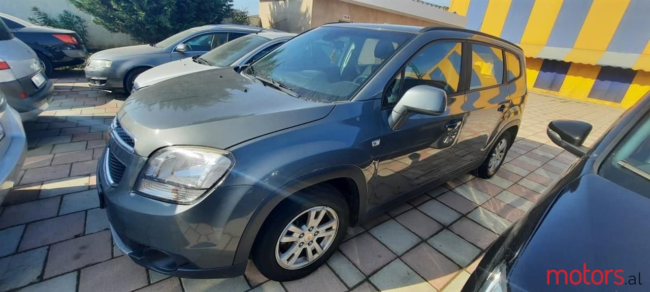 2011' Chevrolet Orlando photo #1