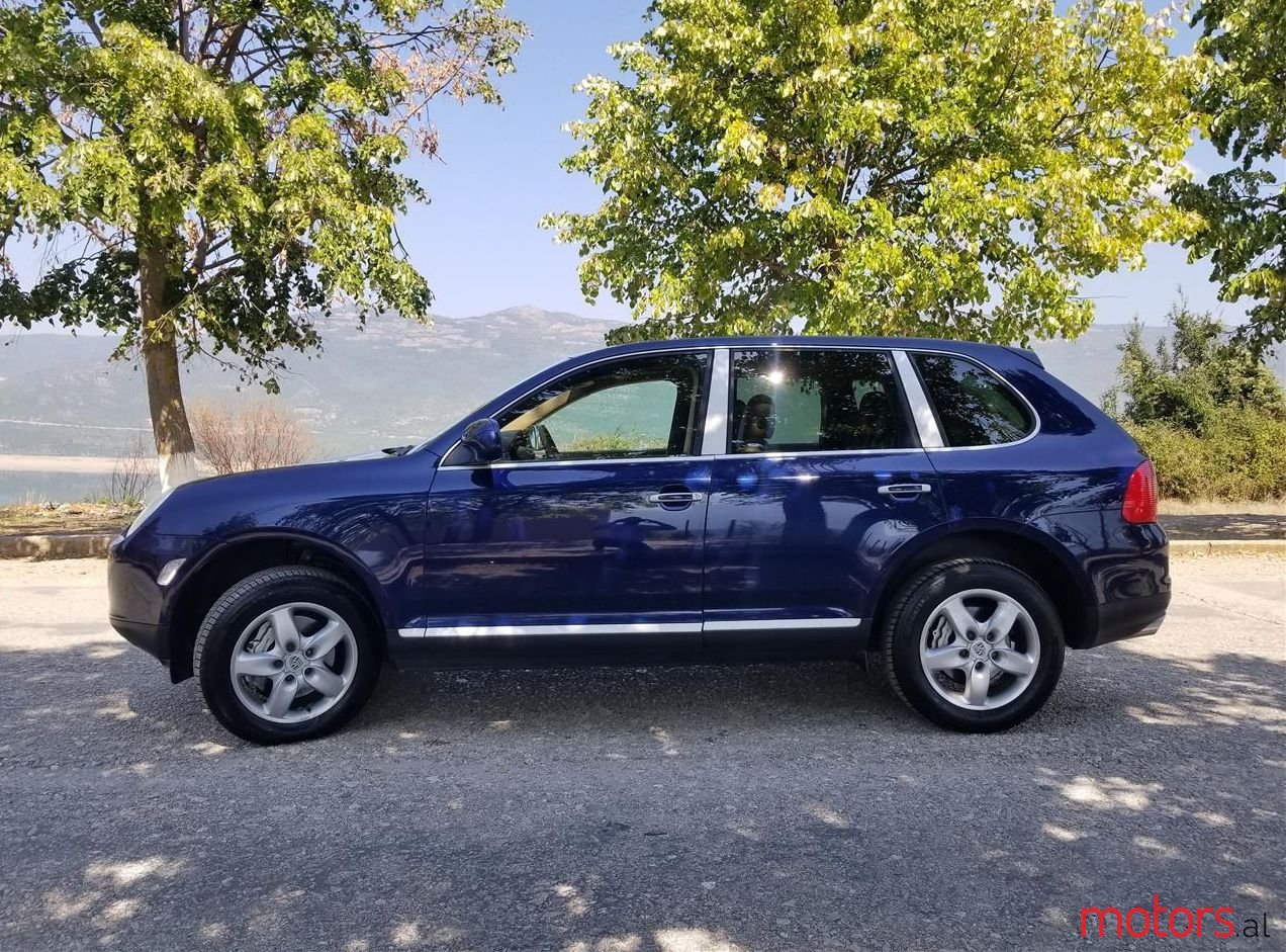 2008' Porsche Cayenne photo #1